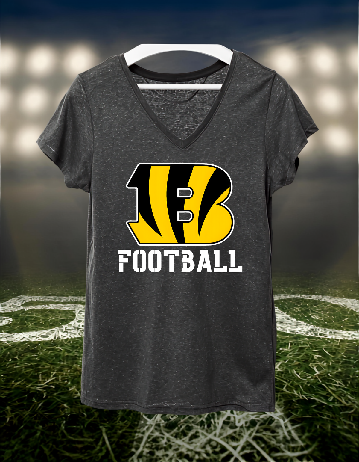 Bandon Tigers Logo Football – Women's V-Neck T-Shirt in White